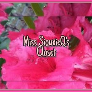 Miss SiouxieQ's Closet